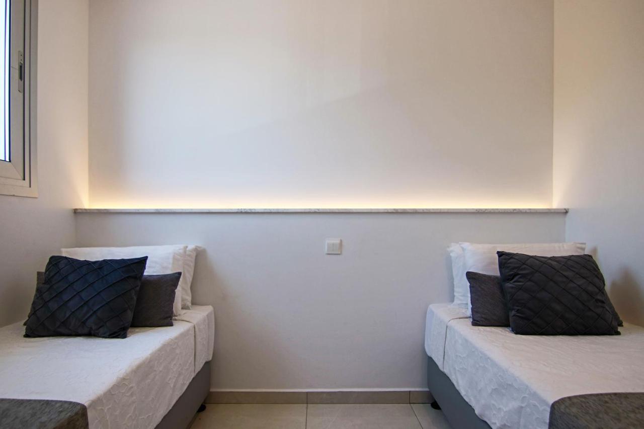 Phaedrus Living - Seaside Executive Flat Harbour 203 Apartment Paphos Bagian luar foto